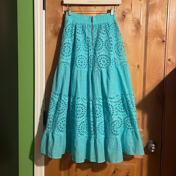 ALICE + OLIVIA Melony Sky Blue Eyelet Trim Lined Midi Skirt $560 EUC 0 - Picture 7 of 16